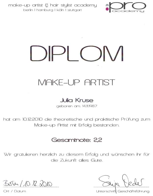 Eine Kopie des Make-Up Artist Diploms von Julia Kruse, welches im Dezember 2012 erworben wurde.